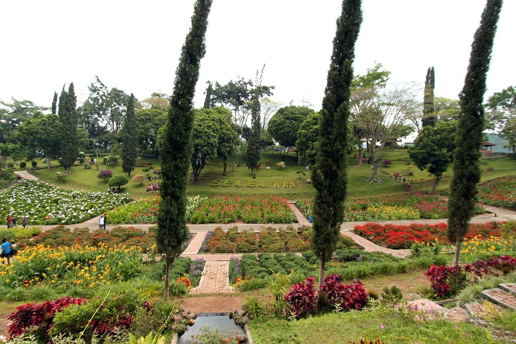Pemandangan Selecta, Kota Batu, Jawa Timur