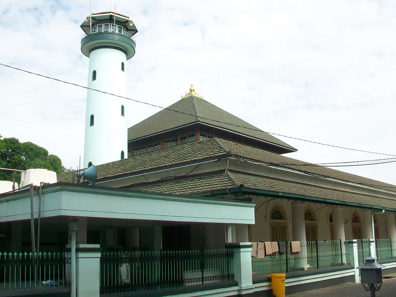Pemandangan Ziarah Wali 5, Surabaya · Gresik · Lamongan · Tuban